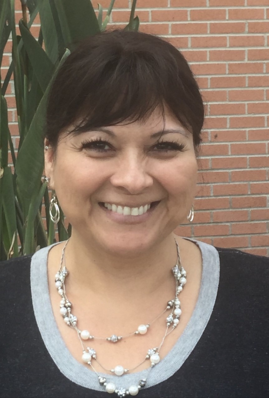 headshottef.jpg Toni Espinoza-Ferrel
