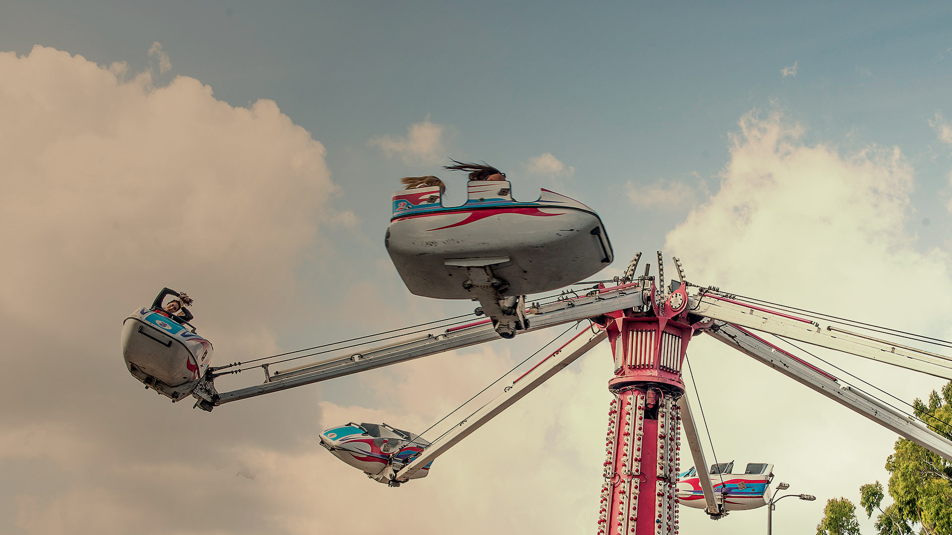 Image: hero_homecoming.jpg