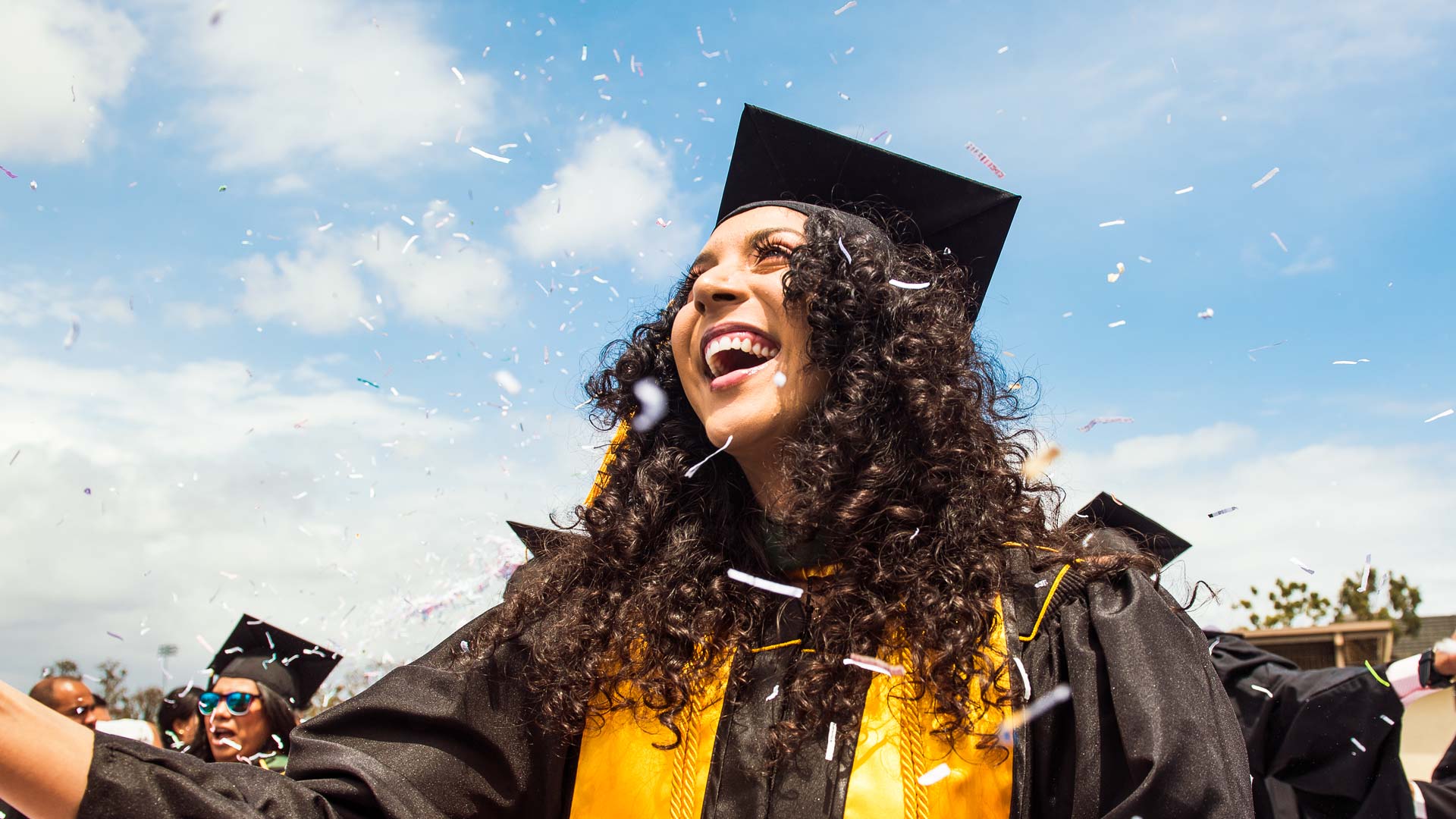 CSULB graduate at ceremony