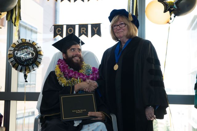 Image: hospital_graduation201505280092_jp.jpg