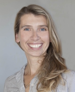 Dr. Kasha Slowinska Doctor Kasha Slowinska