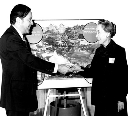 loraine_and_ed.jpg Ed Lovell and Loraine Miller meet