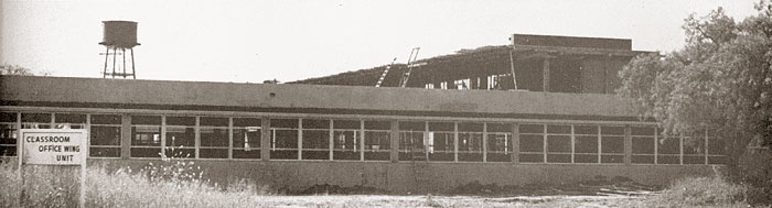 lyt_70_ggrads-office.jpg building in progress, office