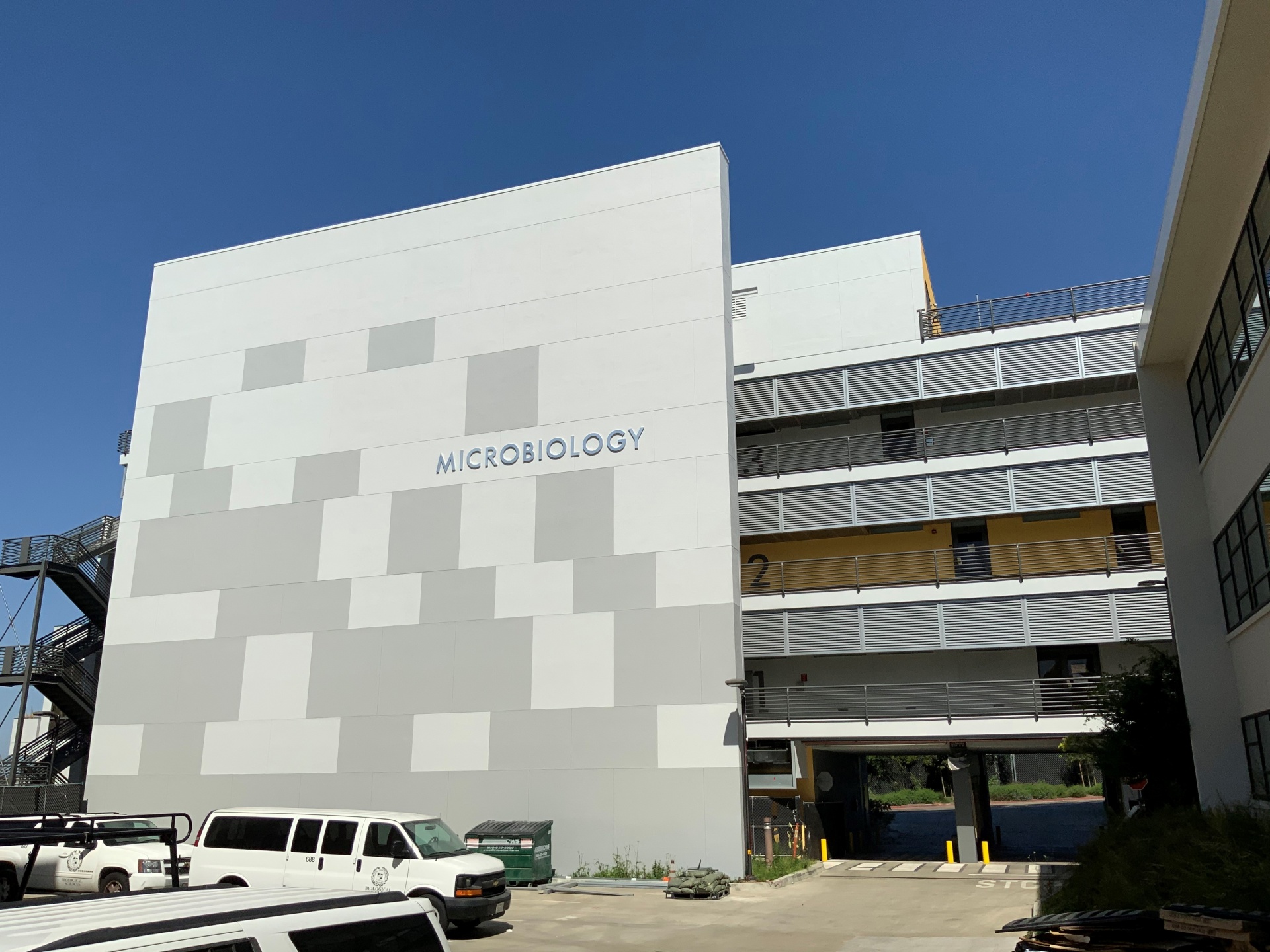 micro_west_face.jpg Microbiology Building