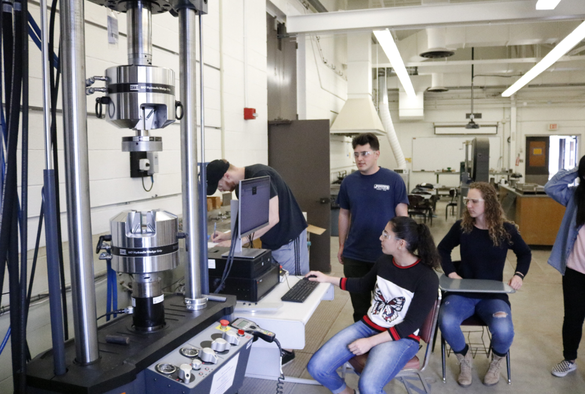 Students using the MTS test apparatus