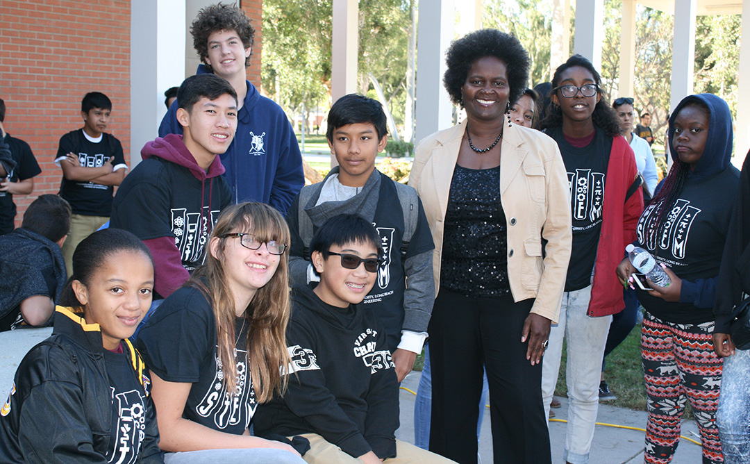 Middle school students visit CSULB