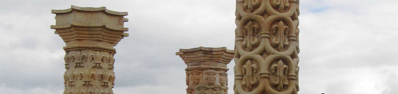 three pillars portobello beach