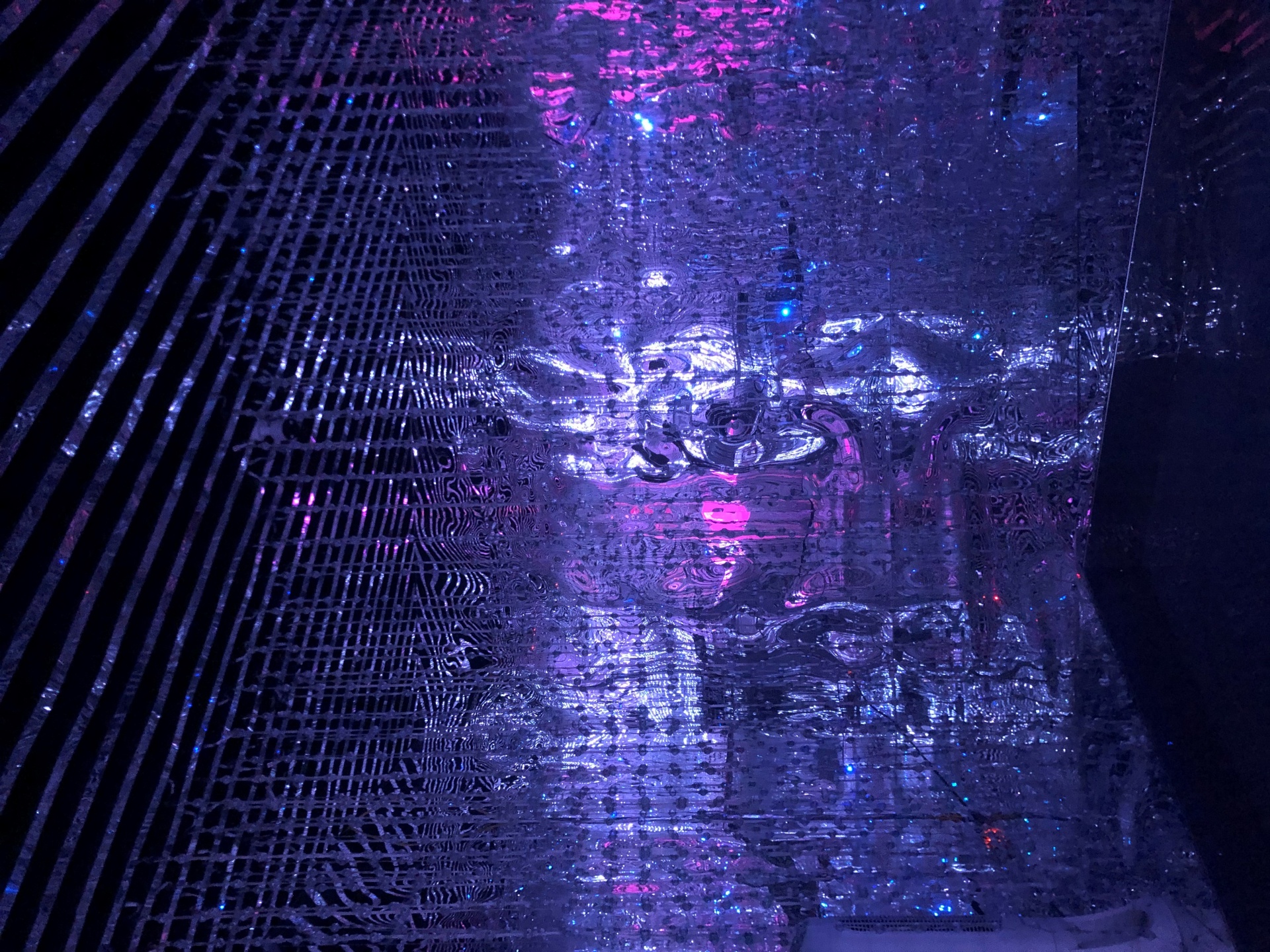 reflected_light.jpg Reflected light exhibit