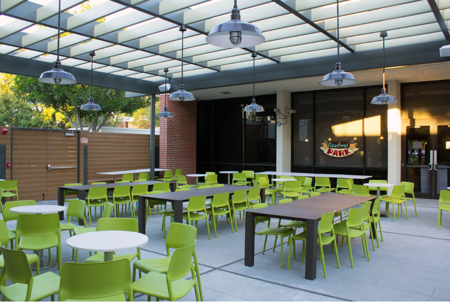 Parkside Dining Outside Dining Area