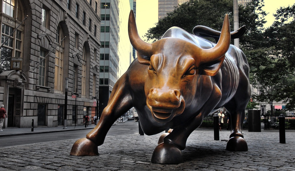 Finance Bull in NYC Wall Street