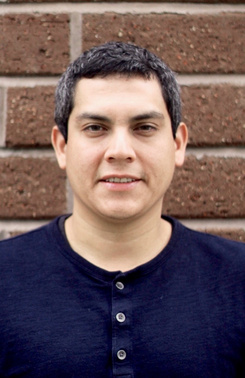 thumbnail_dv_headshot.jpg Darwin Vega