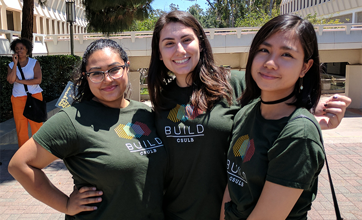 uci11.jpg CSULB BUILD students