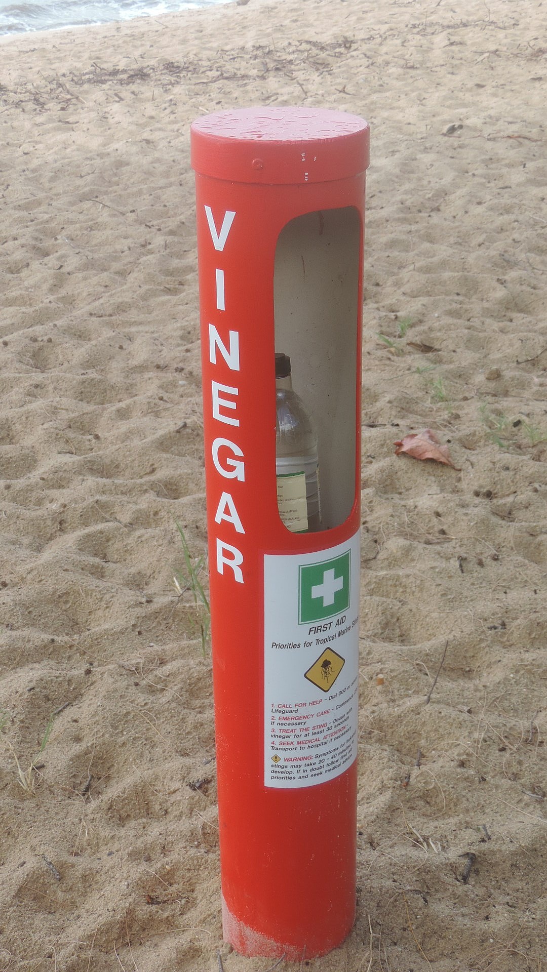vinegar-station.jpg vinegar station at beach