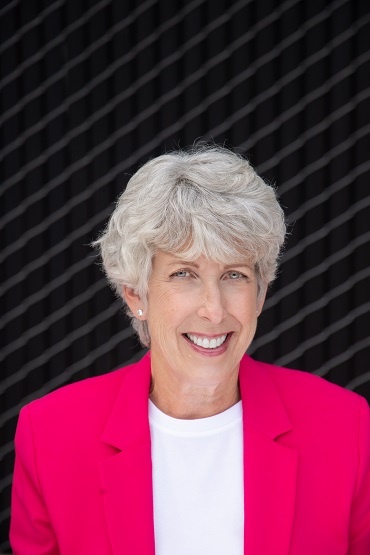 wendy_manasse_rs.jpg Wendy Manasse, Kleefeld Conteporary Advisory Board