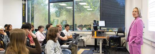CSULB supply chain management Professor Jessica Robinson and students