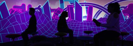 Students experience Virtual reality space in the Library