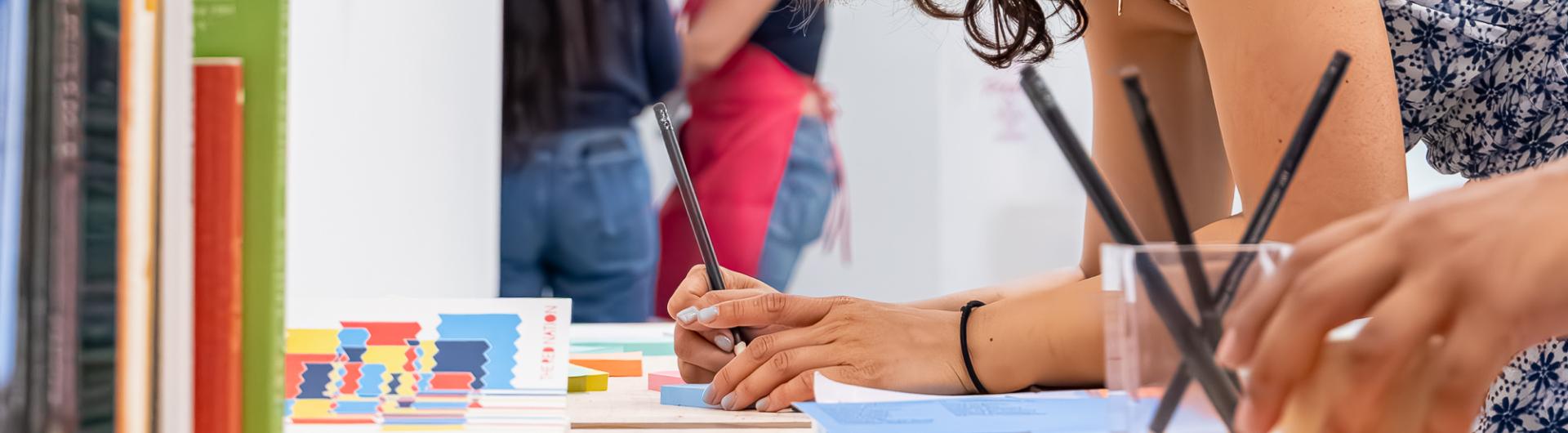 KCAM_Musuem activity-half