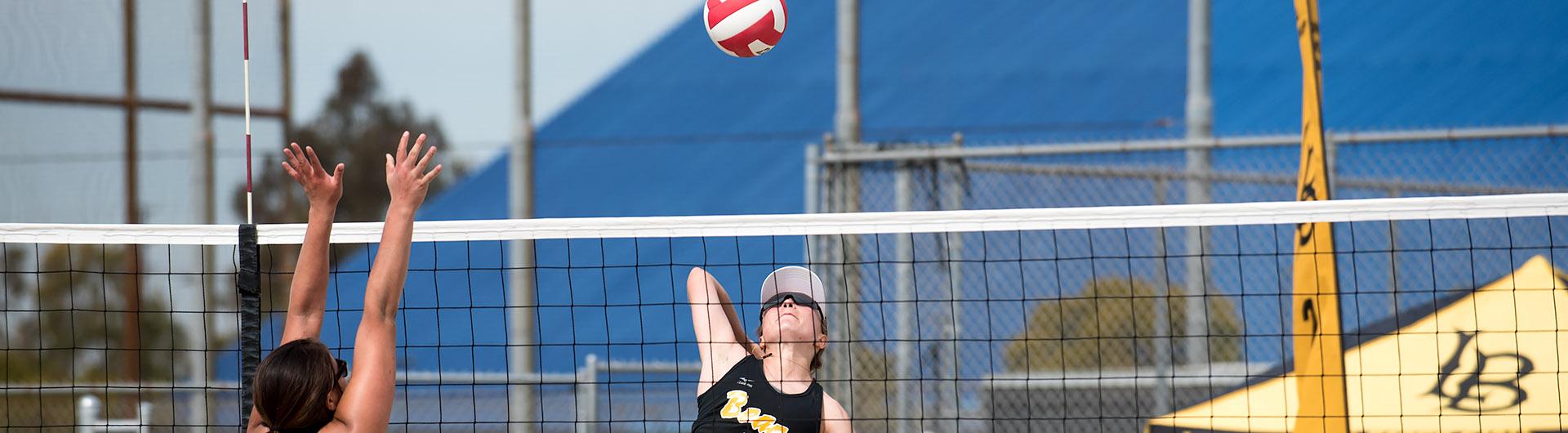 womens beach volleyball