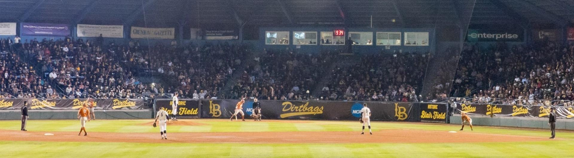 Dirtbags vs.Titans Baseball Match