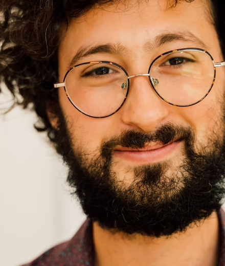 Seth Benzell Headshot