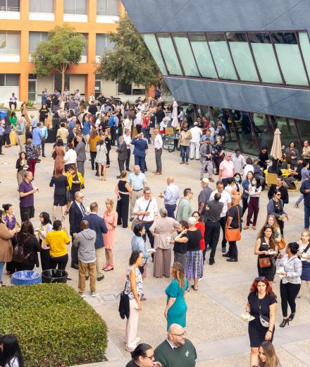 Crowd at convocation breakfast in the dance courtyard.