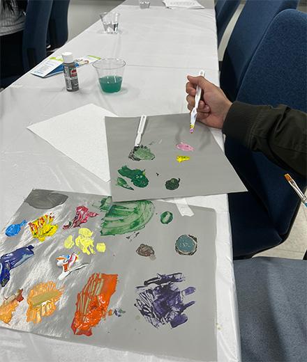 creating a color pallete by mixing colors