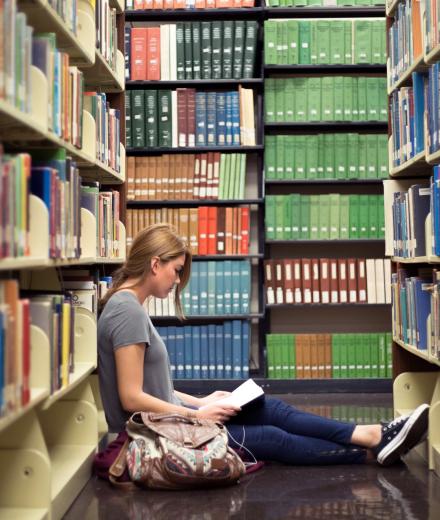 Image: students_studying-006.jpg