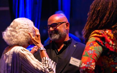 Jonathan Talberg greeting loyalty donor