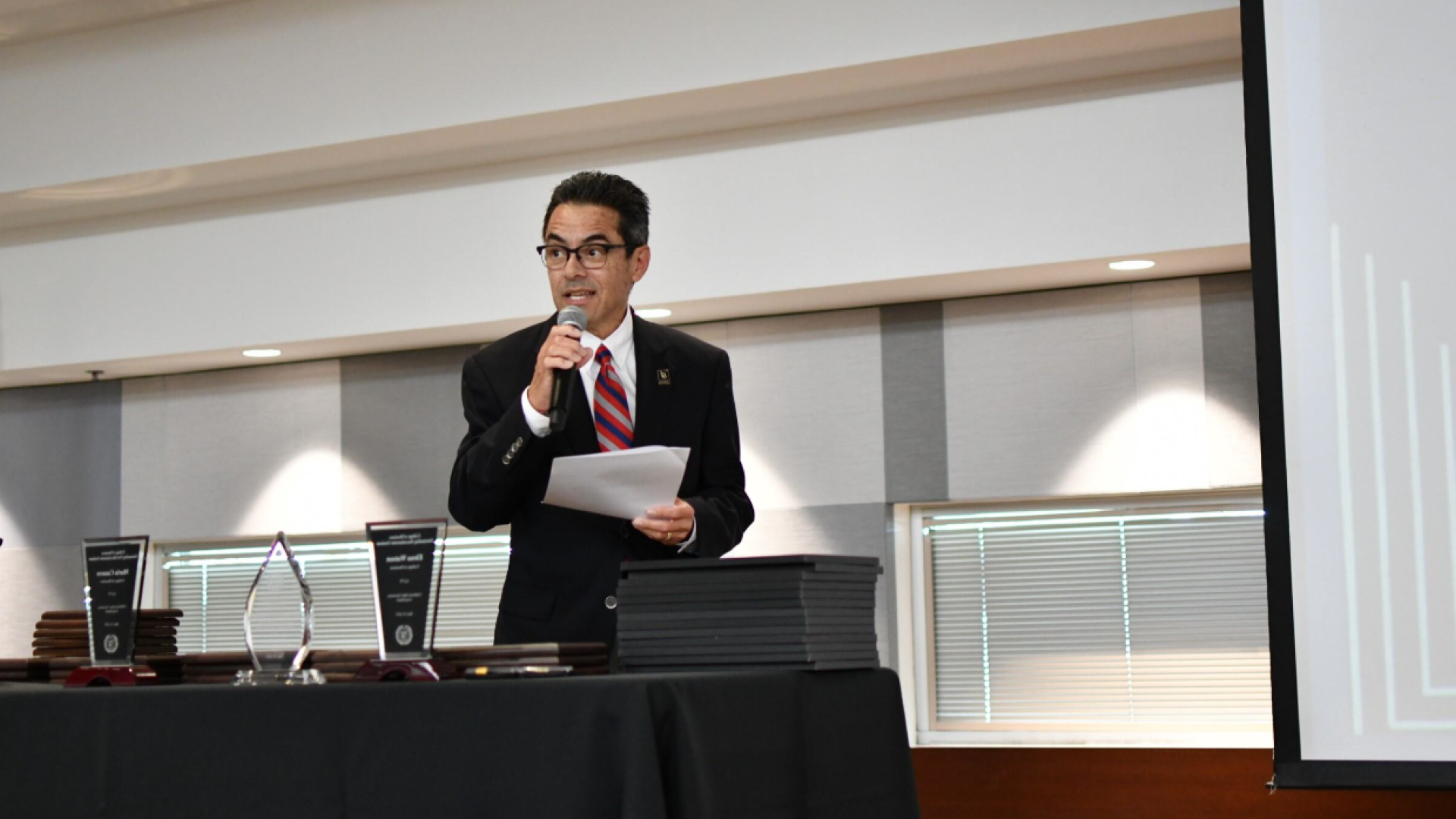 COB Dean Suazo Awards 2025 CSULB