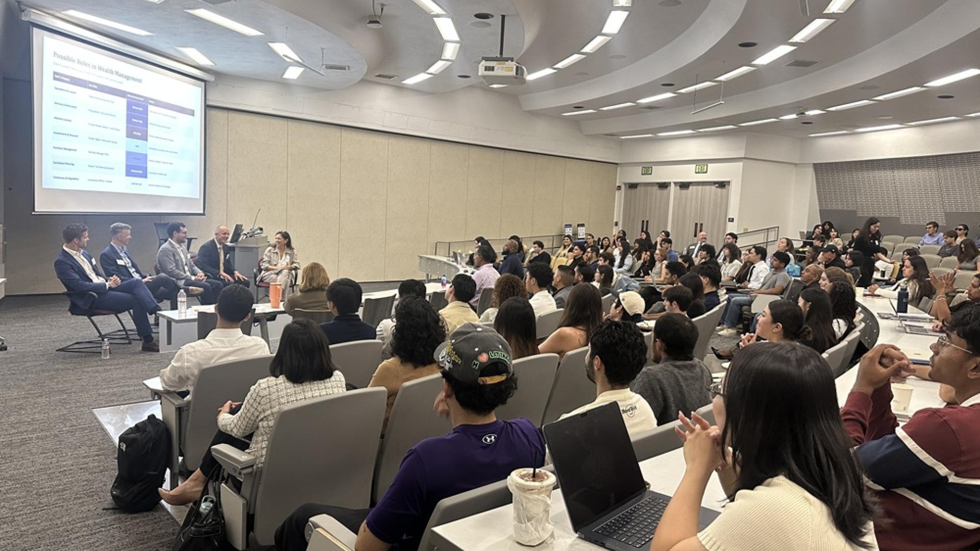 Room with Speaker and Audience at FIN FORUM 2026 Fall
