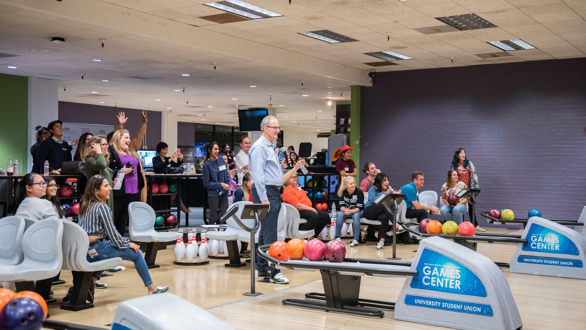 Business Honors Social Night October 18th 2018 Bowling crowd