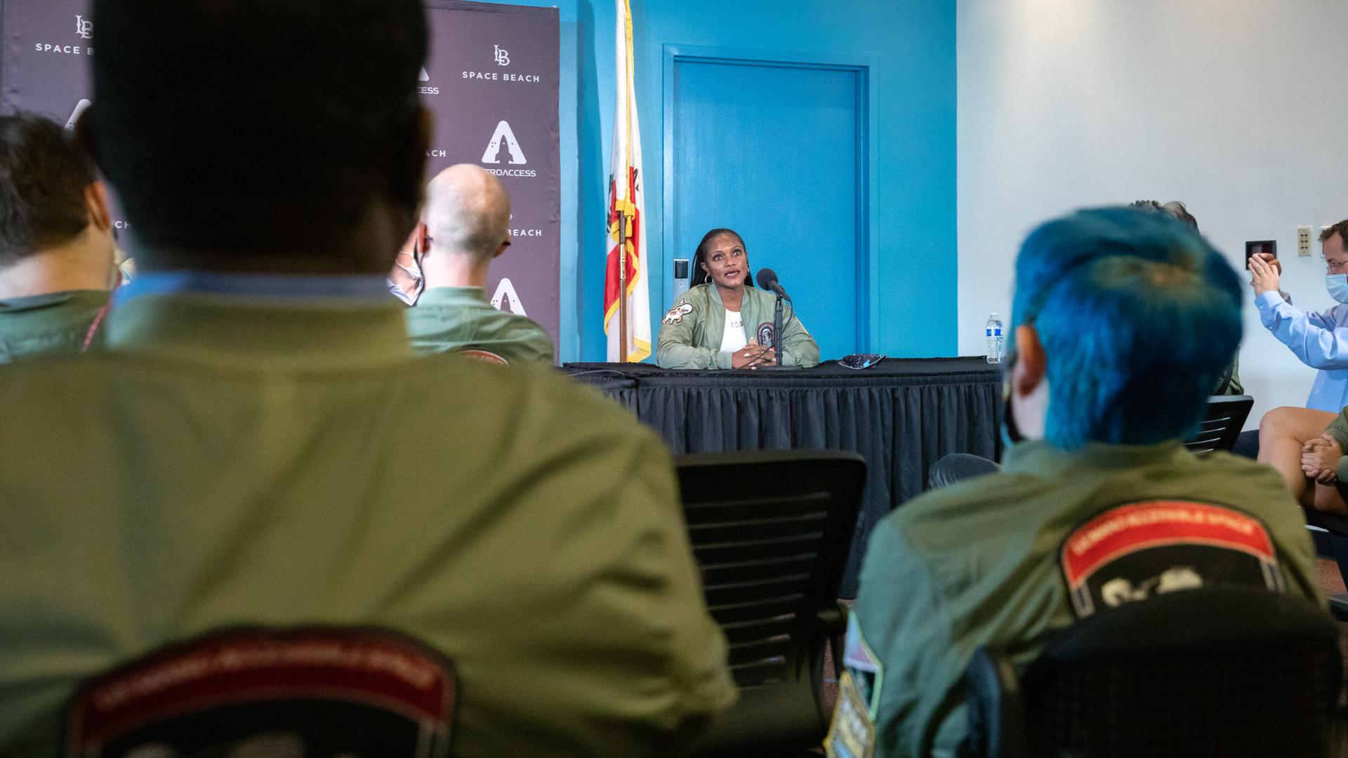 CSULB alumna Dana Bolles speaks at AstroAccess conference