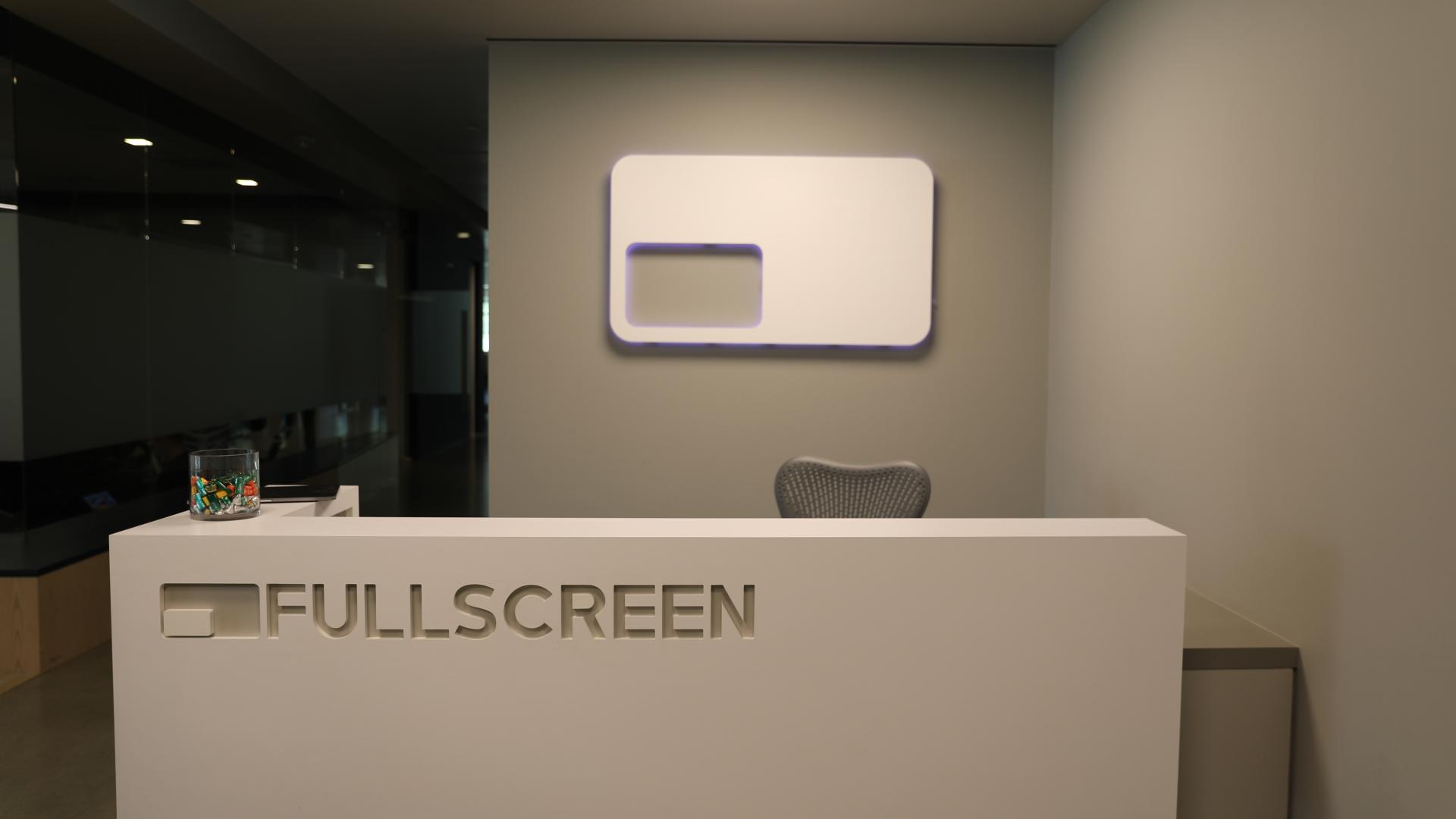 Fullscreen Media Tour with Accelerated MBA Students