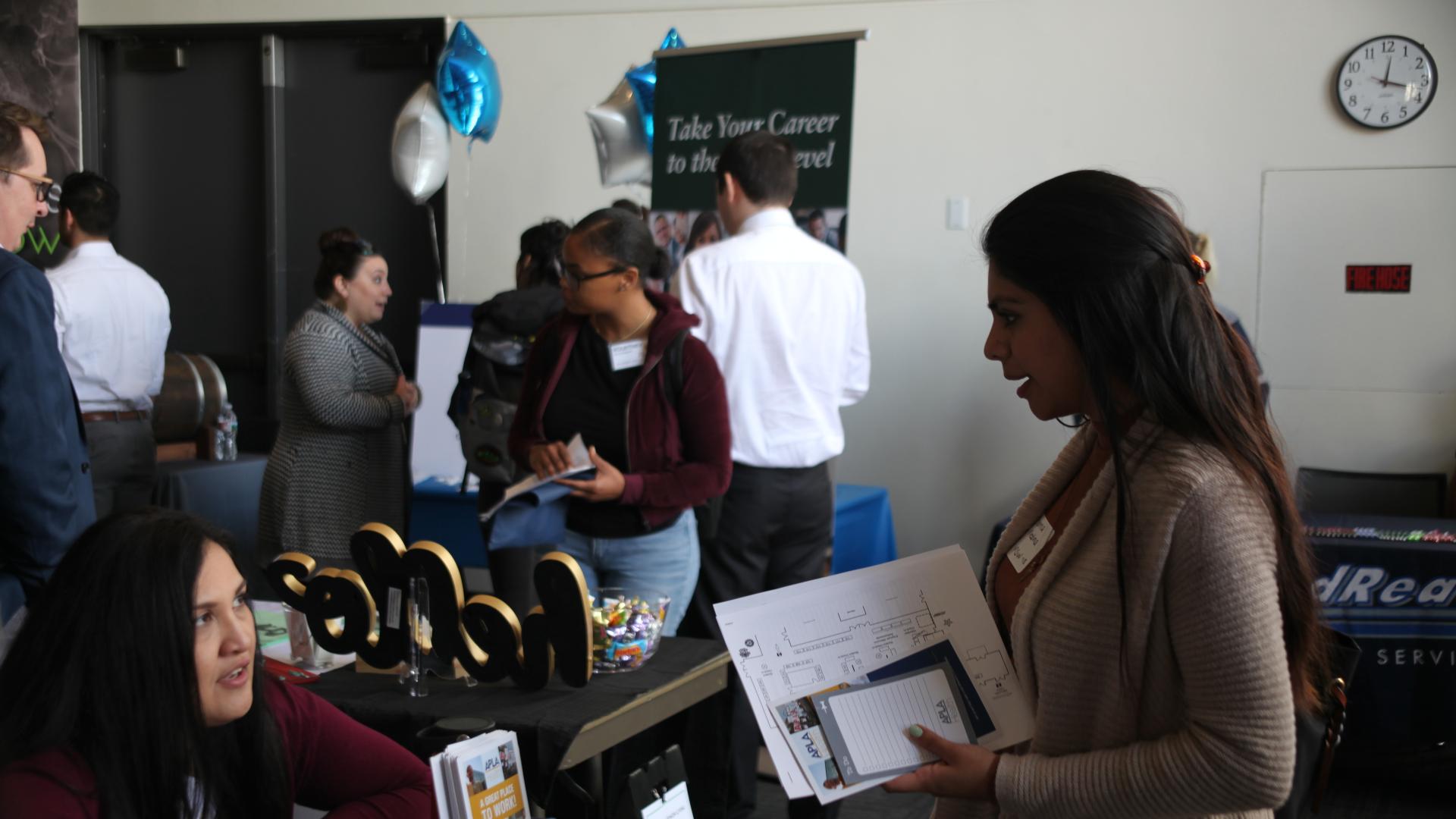 Students and employees at the Business and Healthcare Spring 2018 Job and Internship Fair