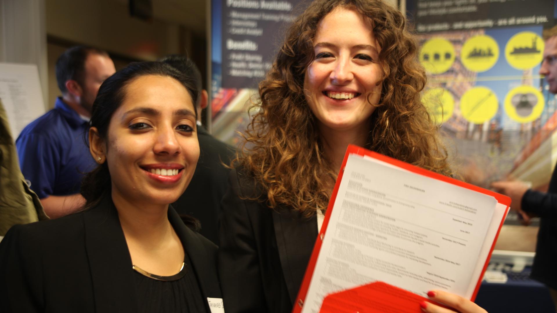 Students and employees at the Business and Healthcare Spring 2018 Job and Internship Fair