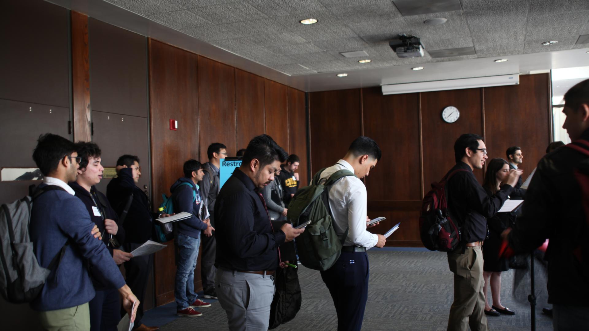 Students and employees at the Business and Healthcare Spring 2018 Job and Internship Fair