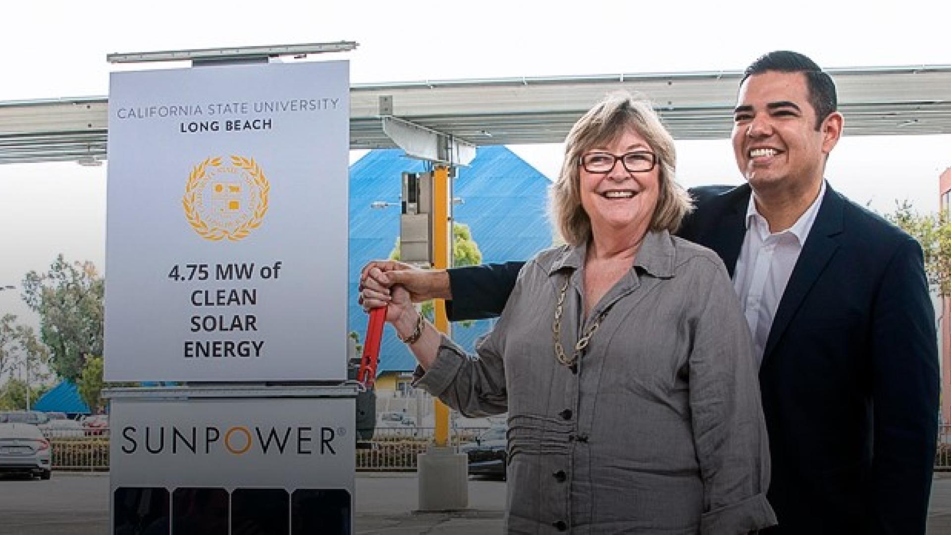 CSULB President Jane Close Conoley and Long Beach Mayor Robert Garcia