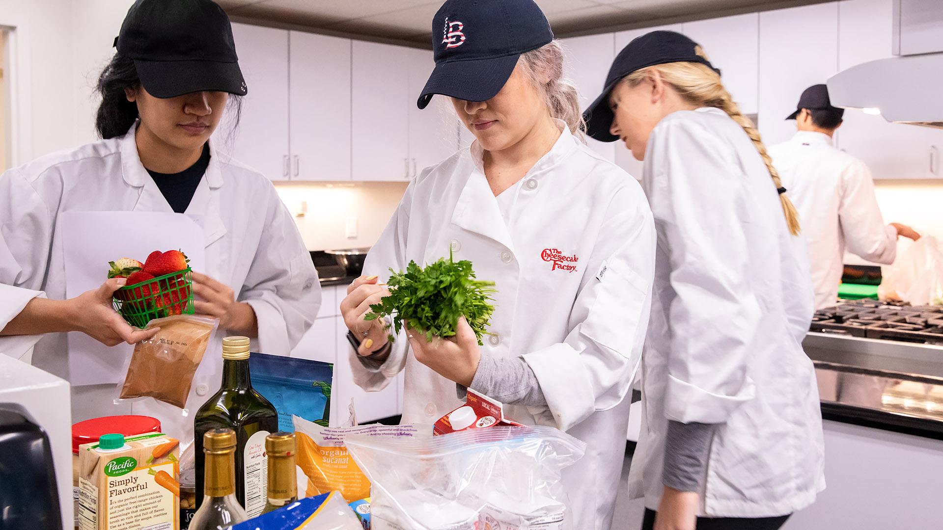 Students the Food Lab