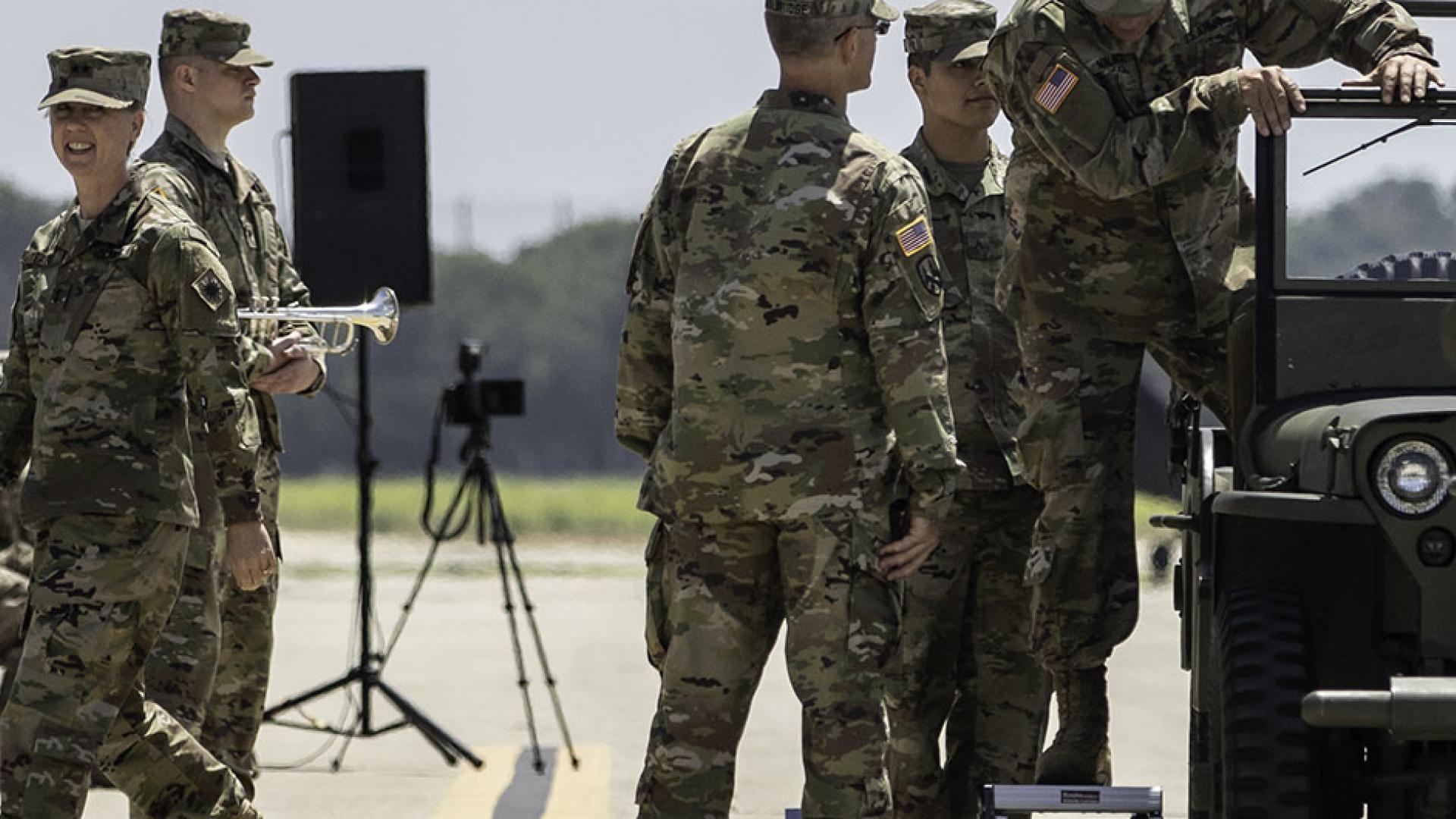 laura yeager command ceremony