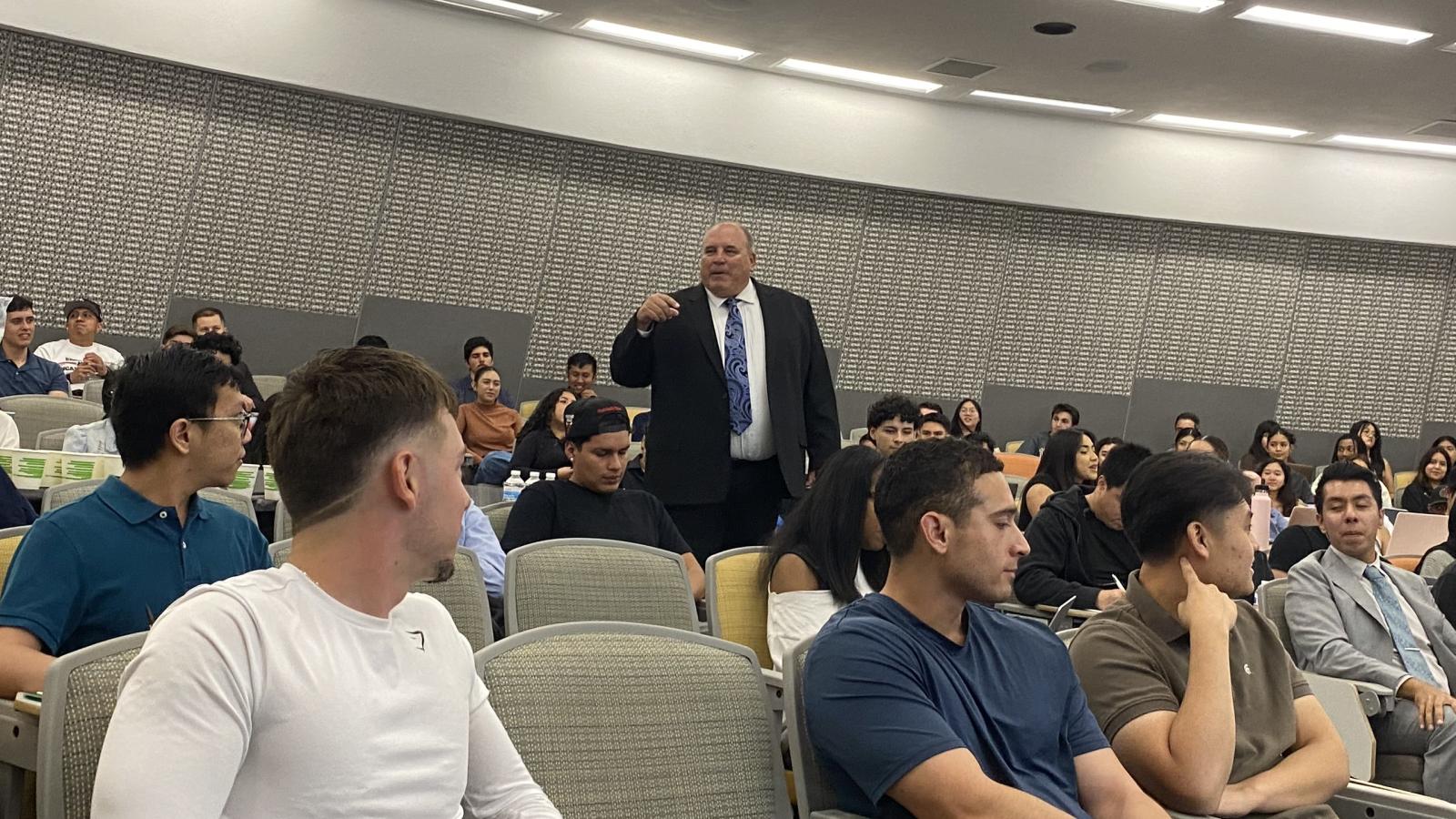 David Bizub - Experienced Branch Manager @ Robert Half International 