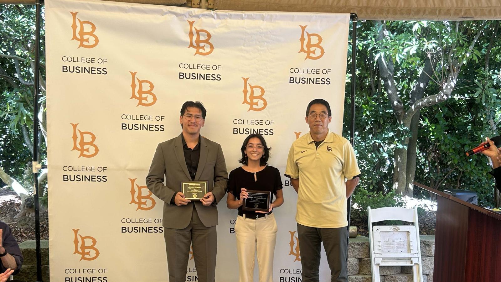 Carlos Molina, Micah Prakash Desai, Ying Liu