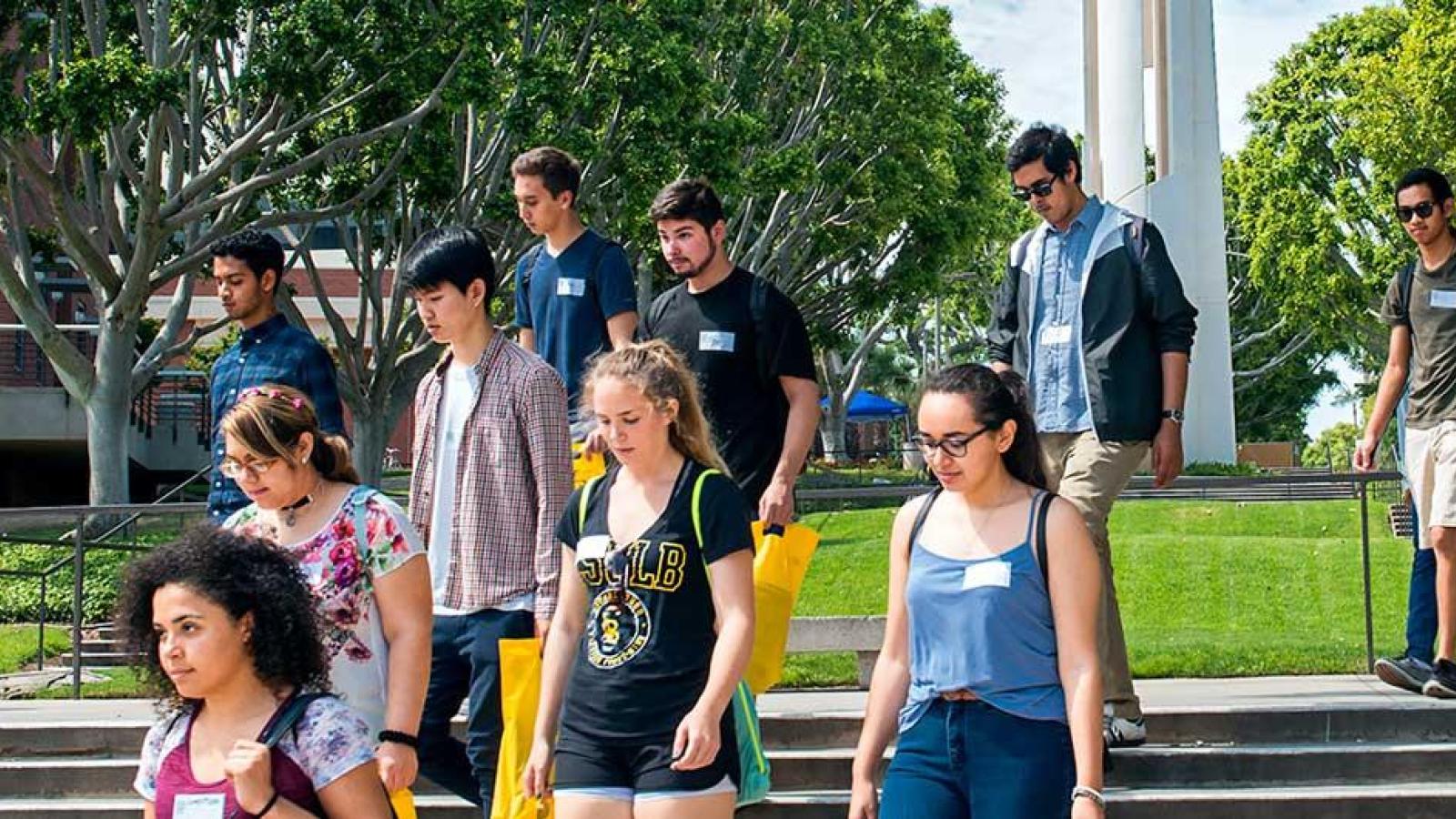 New Students Touring the CSULB Campus