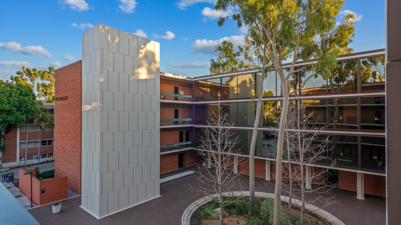 csulb psychology building 