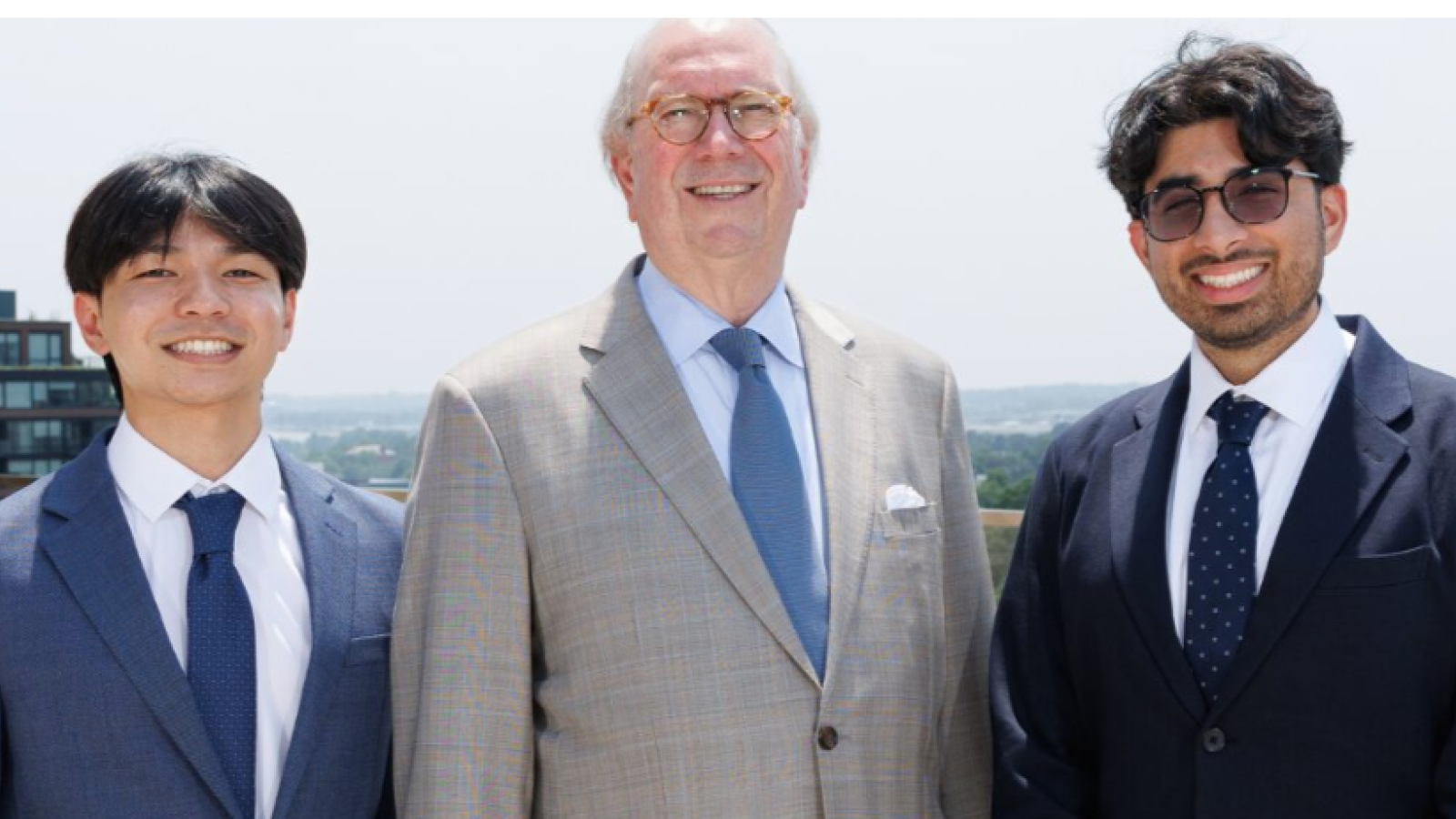 Davis Abog and Safi Mahmood Winners Washington Scholars