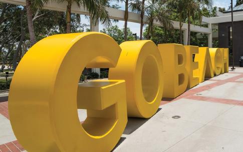 Go Beach sign