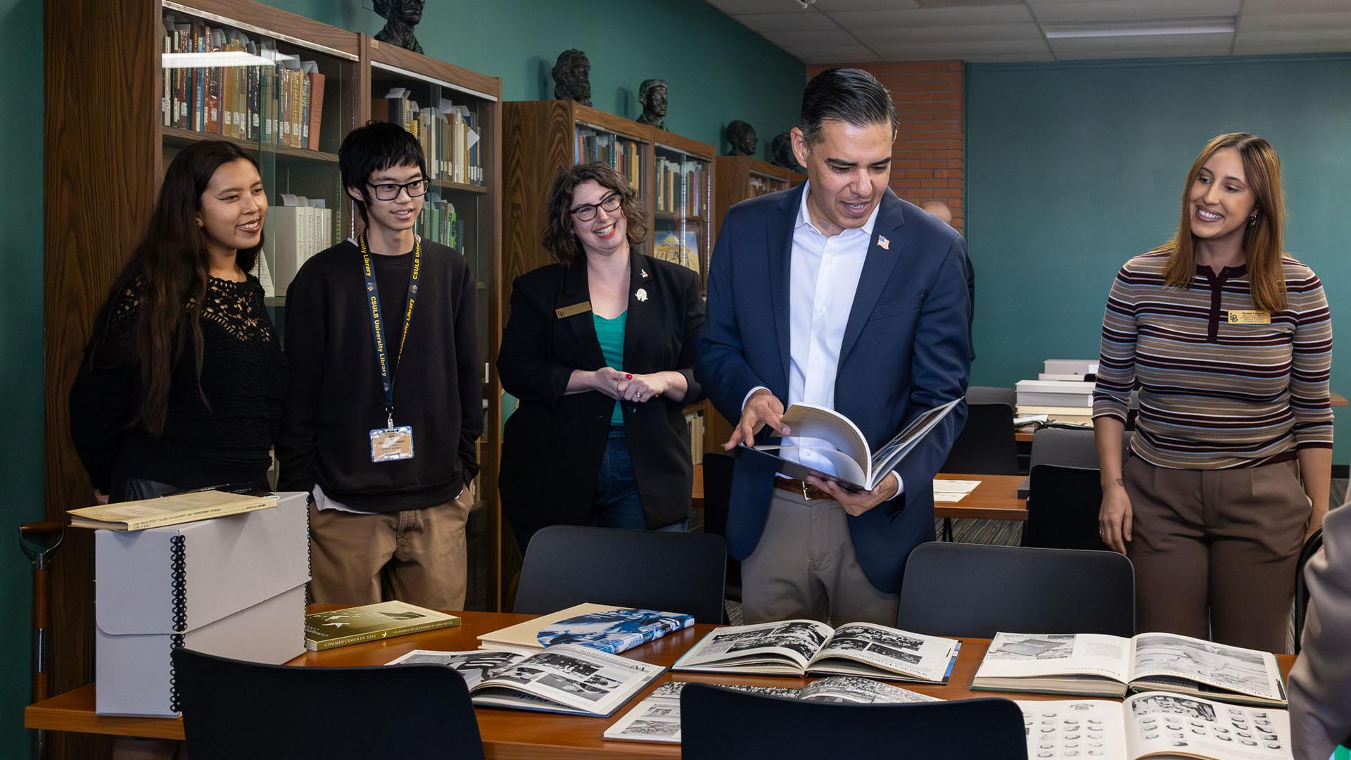 Robert Garcia banner image