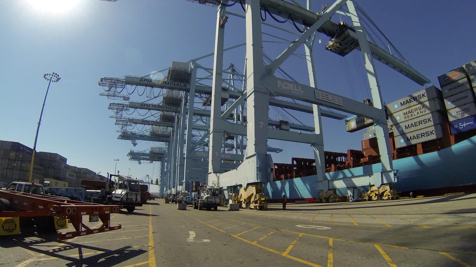 Time-lapse video of cargo ship unloading at the Port of Long Beach.