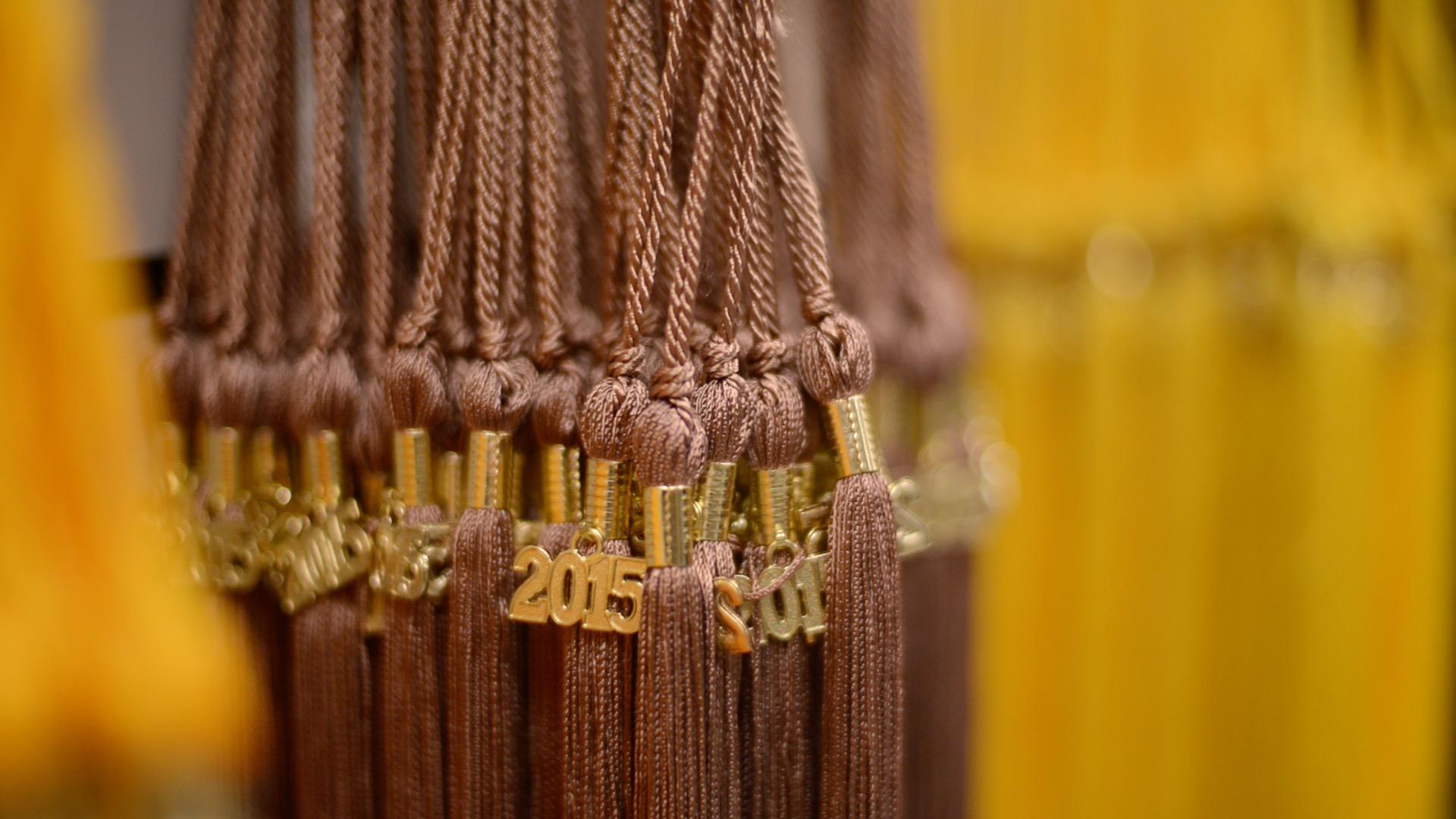 Image: commencement_hero_3.jpg