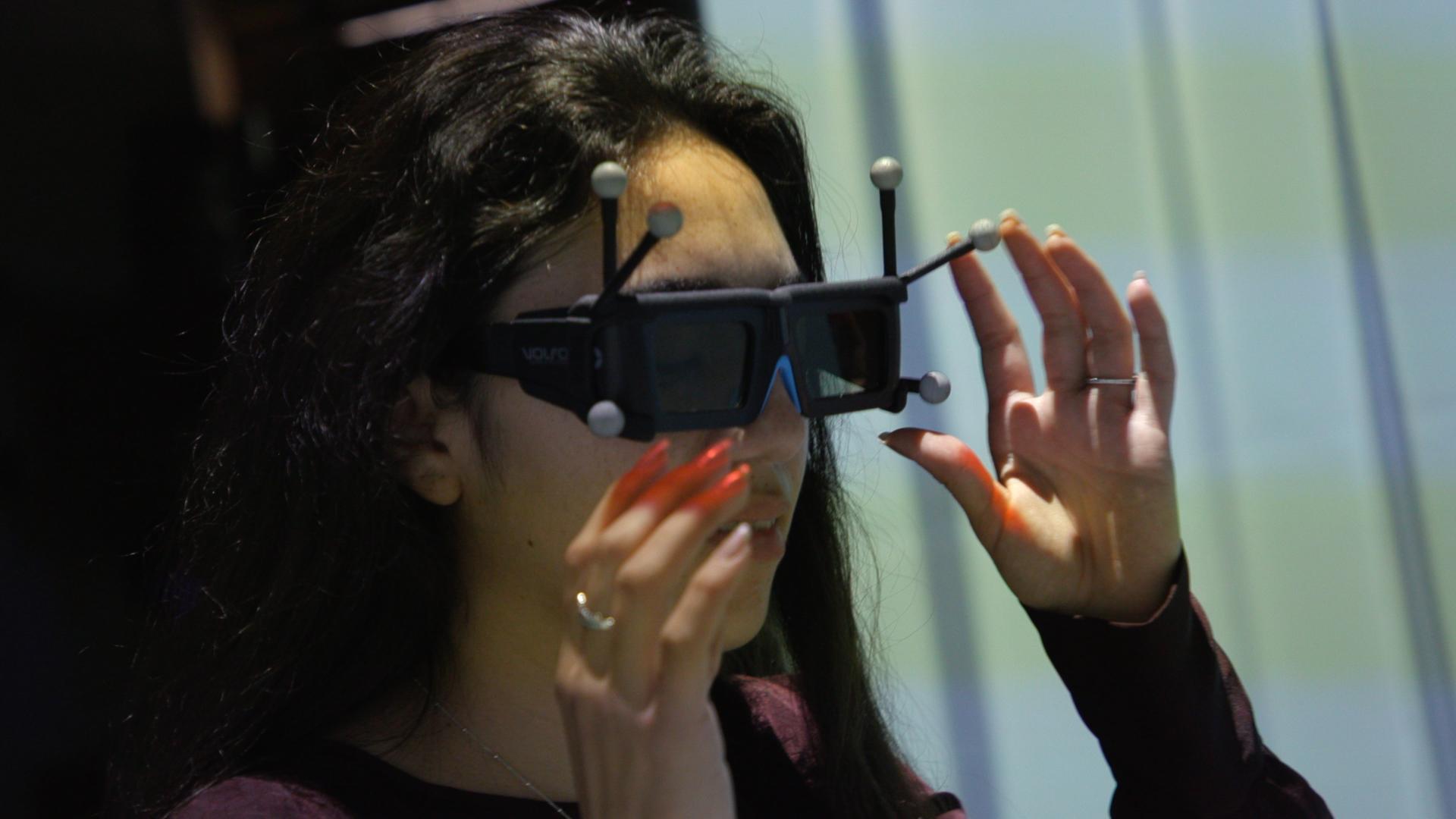Students testing virtual reality devices at Health and Tech Day.