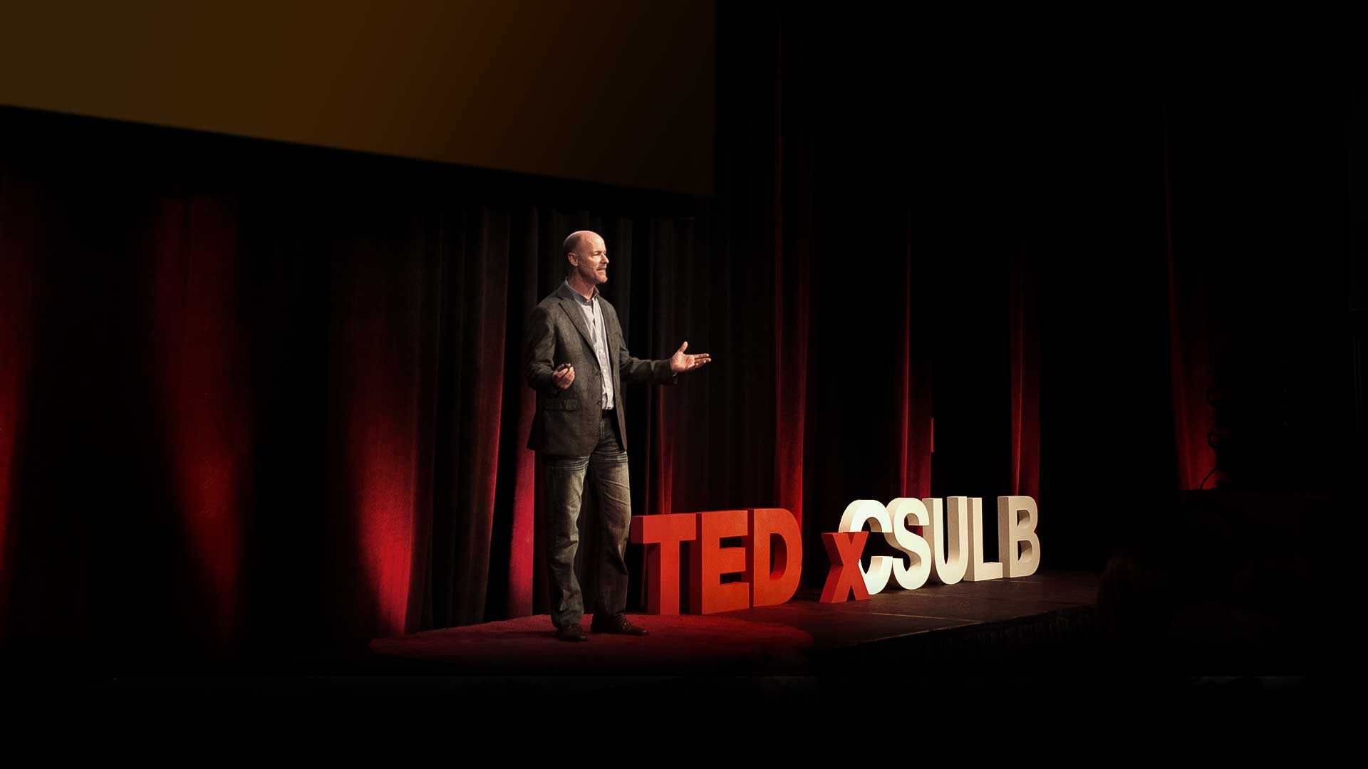 Image: hero_clowe1.png